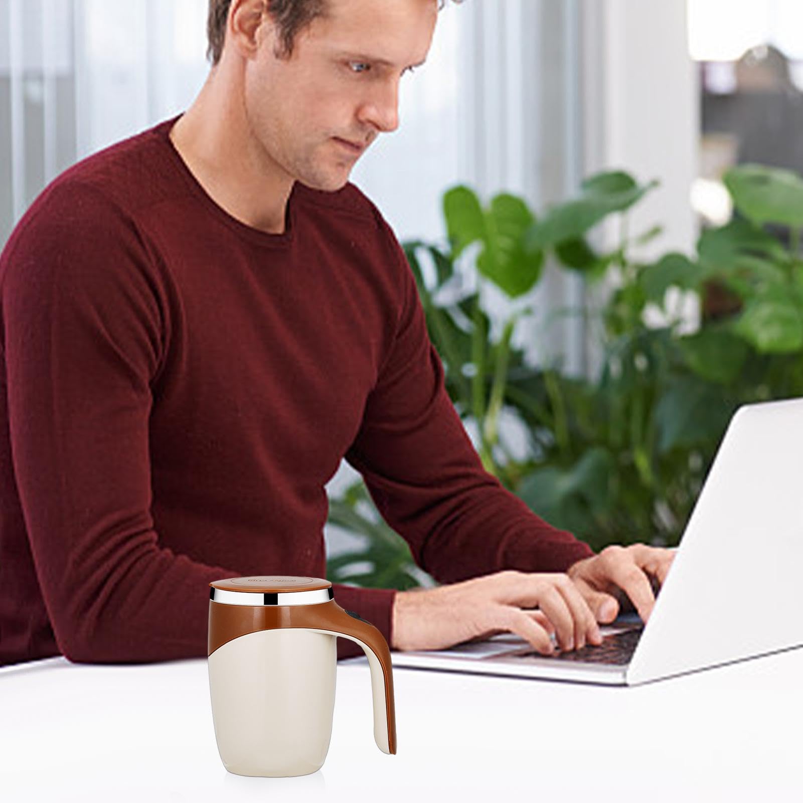 Tasse-Mug auto-mélangeante électrique